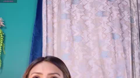 layla_17 online show from 06-09-26, 05:57