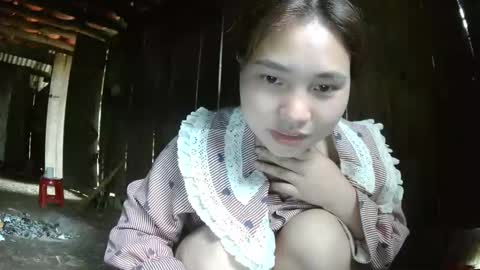 layla_999 online show from 04-23-26, 06:36