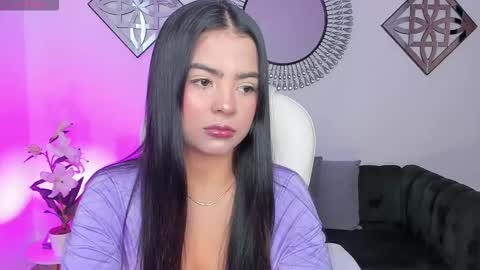 Layla Breezee online show from 01-06-26, 01:04