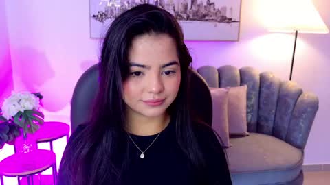 Snapshot of layla_breezee_ chatting on 05-01-26, 11:59 Layla Breezee online show from 05-01-26, 11:59