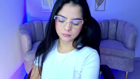 Snapshot of layla_breezee_ chatting on 05-03-26, 11:16 Layla Breezee online show from 05-03-26, 11:16