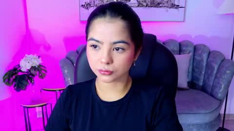 Snapshot of layla_breezee_ chatting on 05-10-26, 11:26 Layla Breezee online show from 05-10-26, 11:26