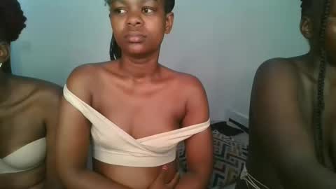 layla_cutiee online show from 03-06-26, 09:17