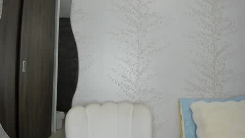 Layla Vanegas online show from 12-10-24, 12:39