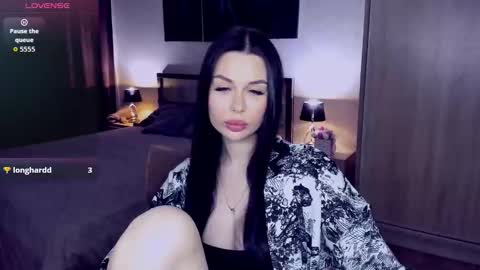 laylagreat online show from 12-01-25, 05:51