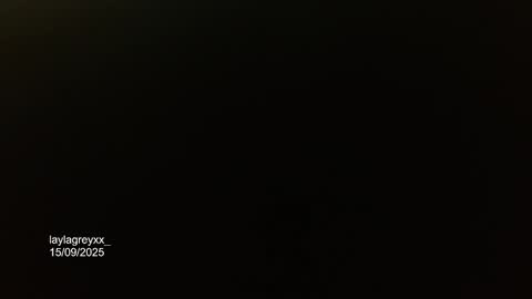 Snapshot of laylagreyxx_ chatting on 09-19-25, 12:02 laylagreyxx_ online show from 09-19-25, 12:02