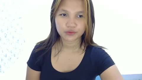 Snapshot of laylanimfa chatting on 06-15-26, 09:00 Nimfa online show from 06-15-26, 09:00