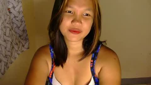 Snapshot of laylanimfa chatting on 06-25-26, 07:35 Nimfa online show from 06-25-26, 07:35