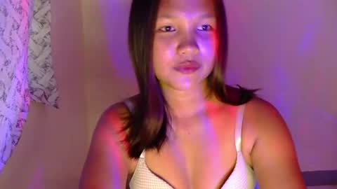 Snapshot of laylanimfa chatting on 07-26-26, 10:44 Nimfa online show from 07-26-26, 10:44
