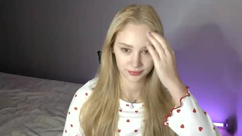 LaylaPretty001 online show from 01-13-26, 05:13