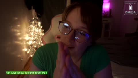 Layla Universe online show from 12-21-24, 04:41