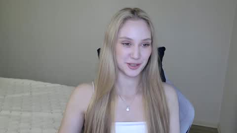 Laylla001 online show from 10-06-25, 06:00