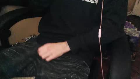 Stitch online show from 12-17-25, 04:29