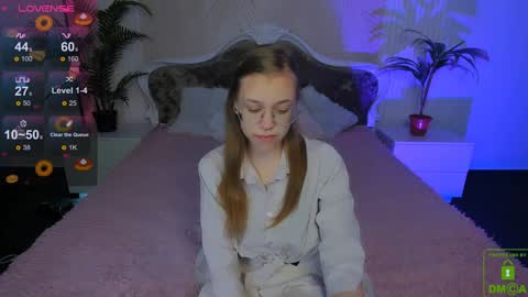 layriantavee online show from 12-28-24, 06:39