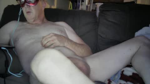 Snapshot of laytonbonner chatting on 12-05-24, 06:32 laytonbonner online show from 12-05-24, 06:32