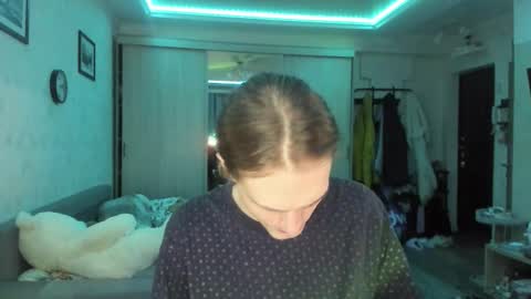 Snapshot of lazaret1k chatting on 02-18-26, 06:48 Vladi online show from 02-18-26, 06:48