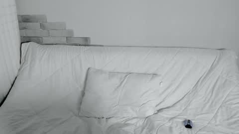 Alex online show from 10-25-25, 03:07