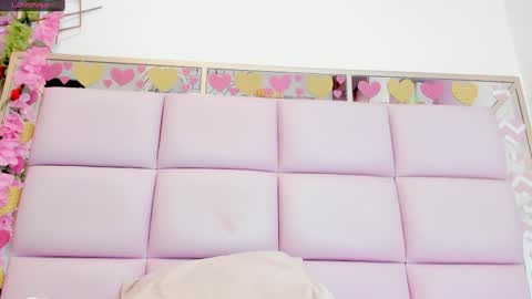 Snapshot of lea_wilson chatting on 12-30-24, 03:02 Lea online show from 12-30-24, 03:02