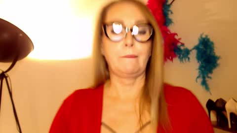 Snapshot of leadesire chatting on 01-13-25, 03:15 LEA online show from 01-13-25, 03:15