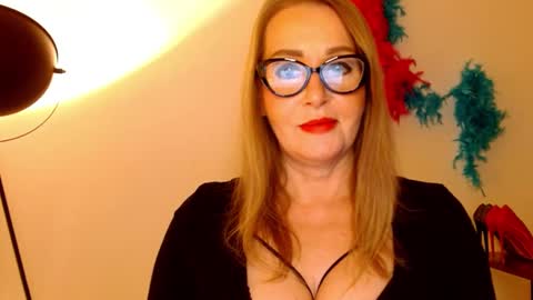 Snapshot of leadesire chatting on 01-30-25, 03:29 LEA online show from 01-30-25, 03:29