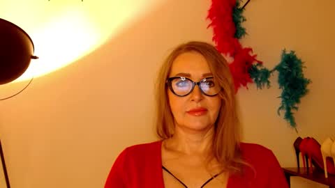 Snapshot of leadesire chatting on 02-18-25, 07:54 LEA online show from 02-18-25, 07:54