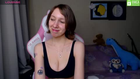 Snapshot of leah__gotty chatting on 02-01-25, 12:51 Leah Gotty online show from 02-01-25, 12:51