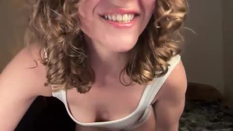 Leah Sparkles online show from 04-16-26, 02:56