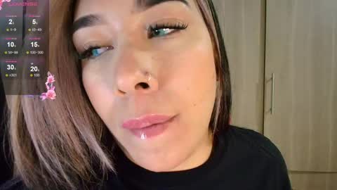 leah online show from 05-09-26, 01:22