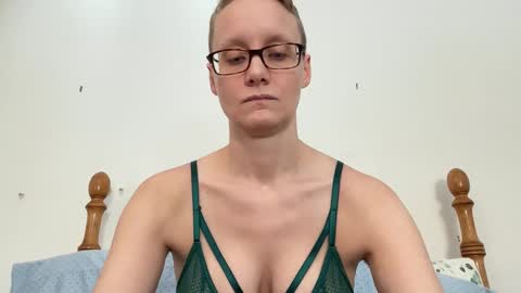 Lee online show from 02-28-25, 02:42