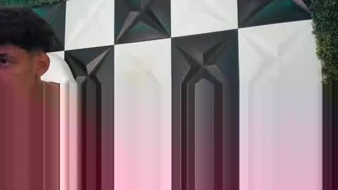 Snapshot of leam_1 chatting on 11-12-25, 12:55 leam_1 online show from 11-12-25, 12:55