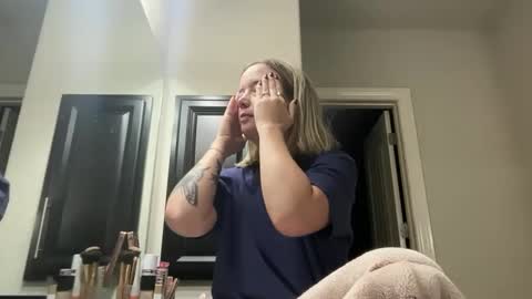 leanneluxecouple online show from 10-06-25, 10:34