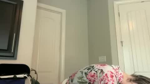 leanneluxecouple online show from 11-22-25, 02:05