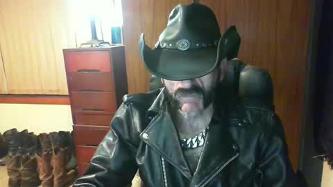 leathergreaser online show from 05-12-26, 08:06