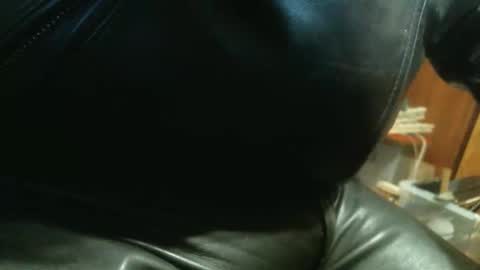 Leathermotocross online show from 11-14-25, 03:44