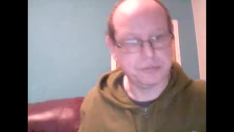 Snapshot of leatherpants68 chatting on 12-21-25, 08:38 leatherpants68 online show from 12-21-25, 08:38