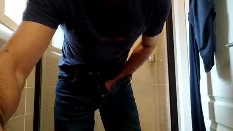 Snapshot of lebrun1985 chatting on 09-21-25, 03:24 lebrun1985 online show from 09-21-25, 03:24