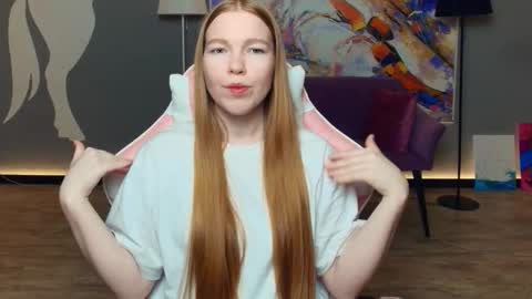 Snapshot of ledacopus chatting on 12-14-25, 09:52 Lilly online show from 12-14-25, 09:52