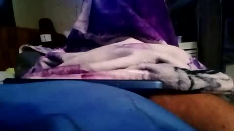 Snapshot of leemen33 chatting on 05-12-26, 10:12 Michael online show from 05-12-26, 10:12