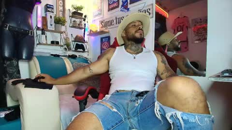 leenar_key online show from 04-21-26, 02:12