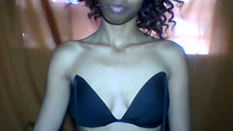 Snapshot of leeromi chatting on 07-14-26, 09:36 leeromi online show from 07-14-26, 09:36