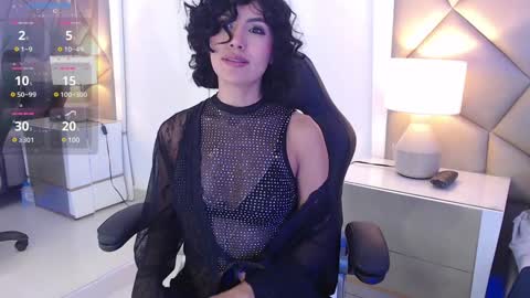 Snapshot of leethompson_ chatting on 01-09-25, 11:58 Leet online show from 01-09-25, 11:58