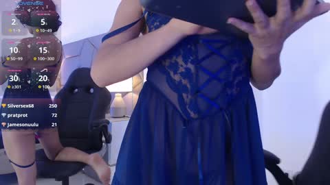 Snapshot of leethompson_ chatting on 01-13-25, 03:04 Leet online show from 01-13-25, 03:04