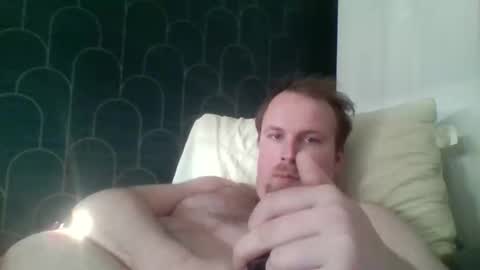 Snapshot of leeuwarder12 chatting on 11-26-25, 11:55 leeuwarder12 online show from 11-26-25, 11:55