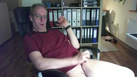 Dave online show from 11-12-25, 10:41