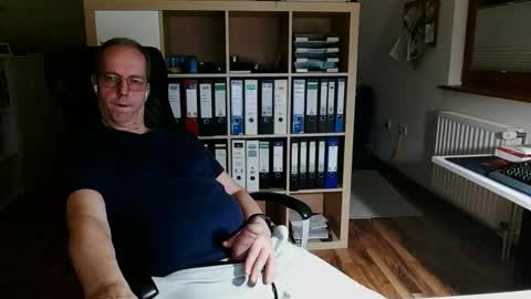 Snapshot of lefti27 chatting on 02-26-26, 10:42 Dave online show from 02-26-26, 10:42