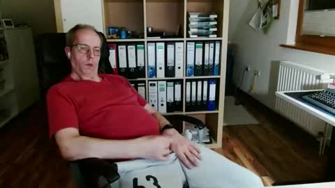 Snapshot of lefti27 chatting on 03-19-26, 09:41 Dave online show from 03-19-26, 09:41