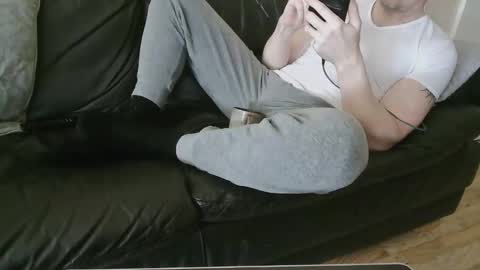 Snapshot of legacy2022 chatting on 04-08-26, 03:23 UK lover online show from 04-08-26, 03:23
