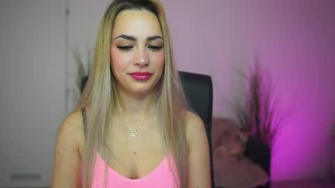 LegallyBlonde18 online show from 04-13-26, 05:40