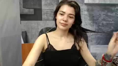 Liya online show from 05-06-26, 02:08