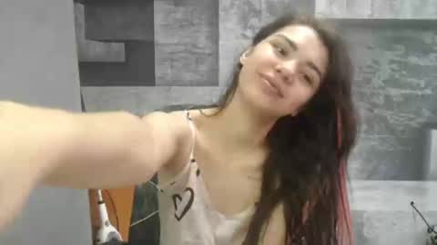 Liya online show from 05-12-26, 04:42
